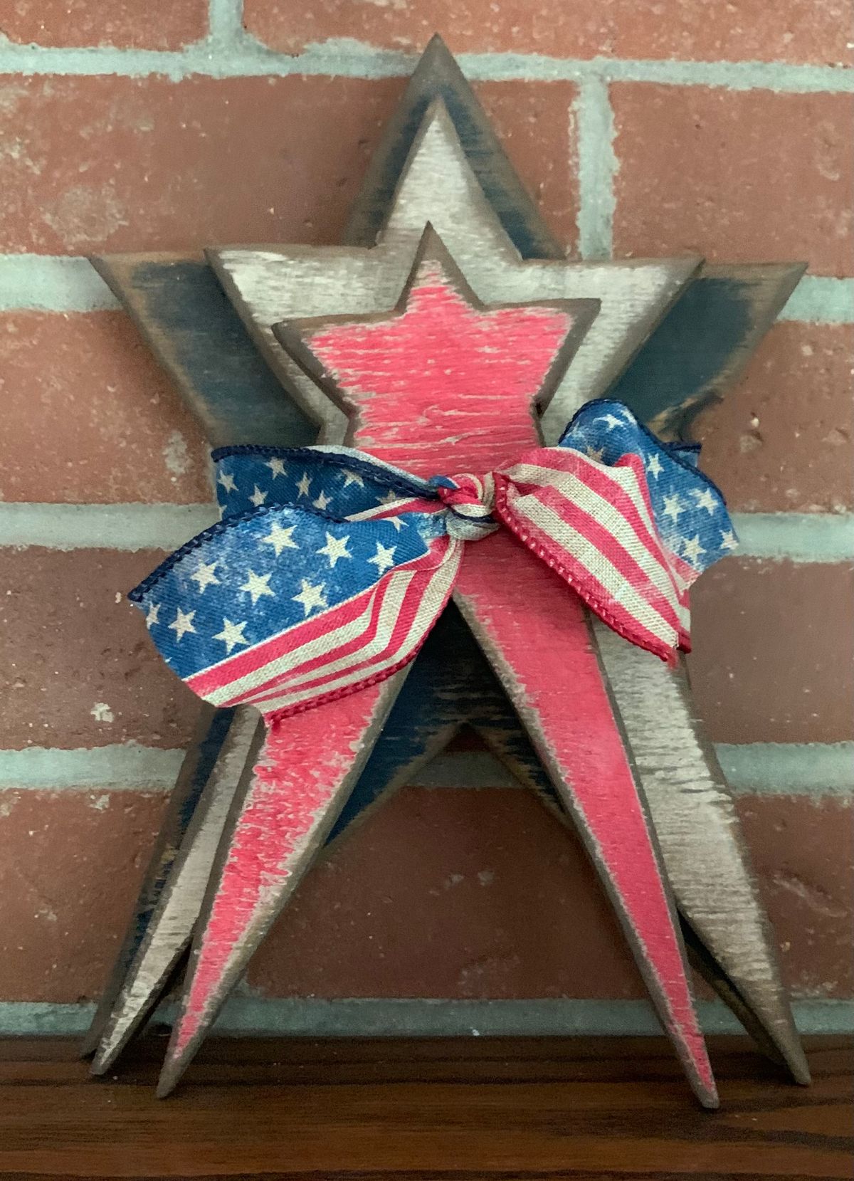 Patriotic standing stars