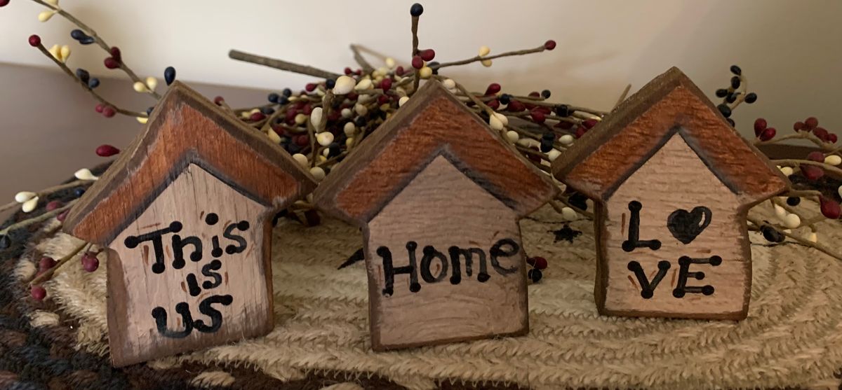 Tiered tray mini houses