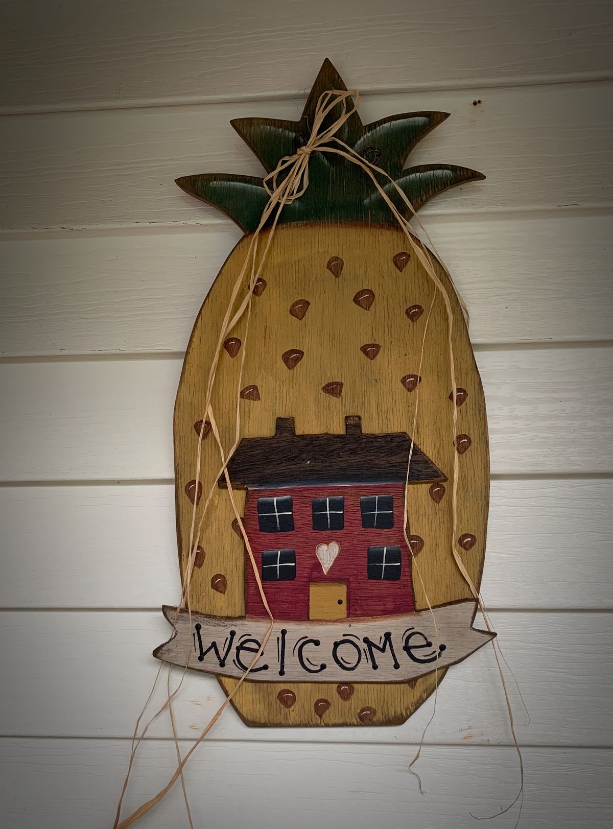 Welcome pineapple