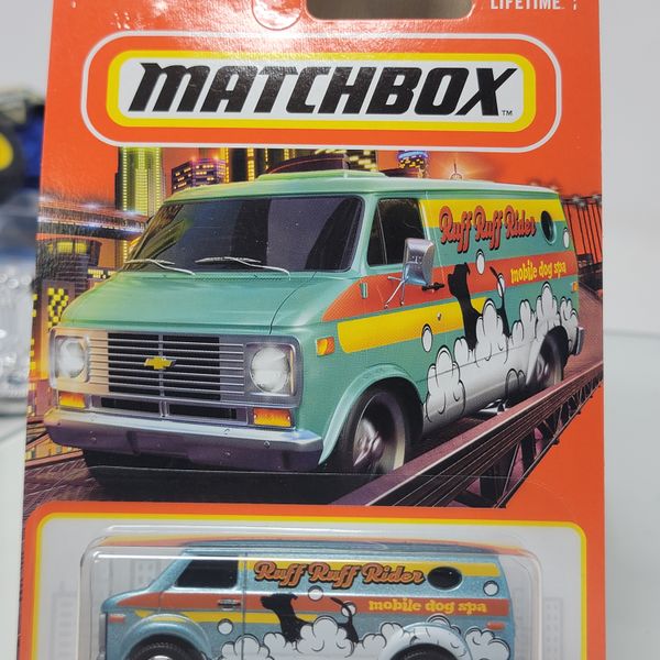 2024 MATCHBOX 1:64 MBX METRO 14/100 BLUE '75 CHEVY VAN