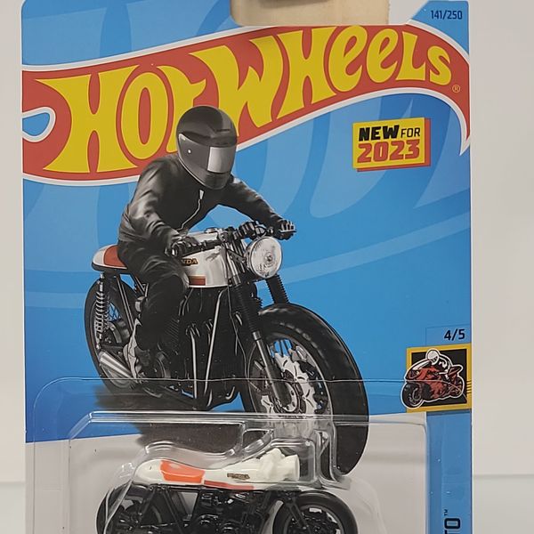 Hot Wheels HW Moto Honda CB750 Café Racer – White & Orange with Black Wheels (2023)