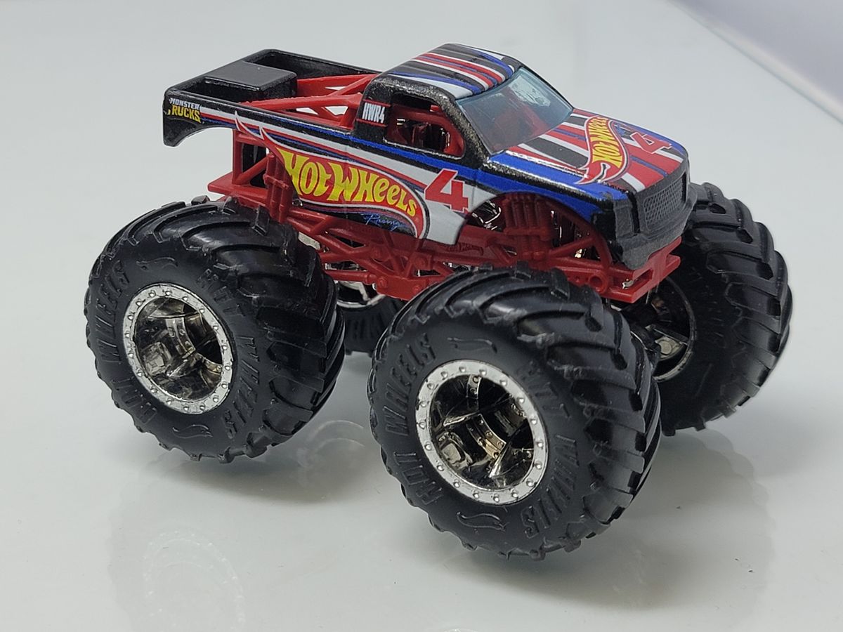 Hot Wheels Monster Truck No. 4 Hot Wheels Racing 1:64 Black
