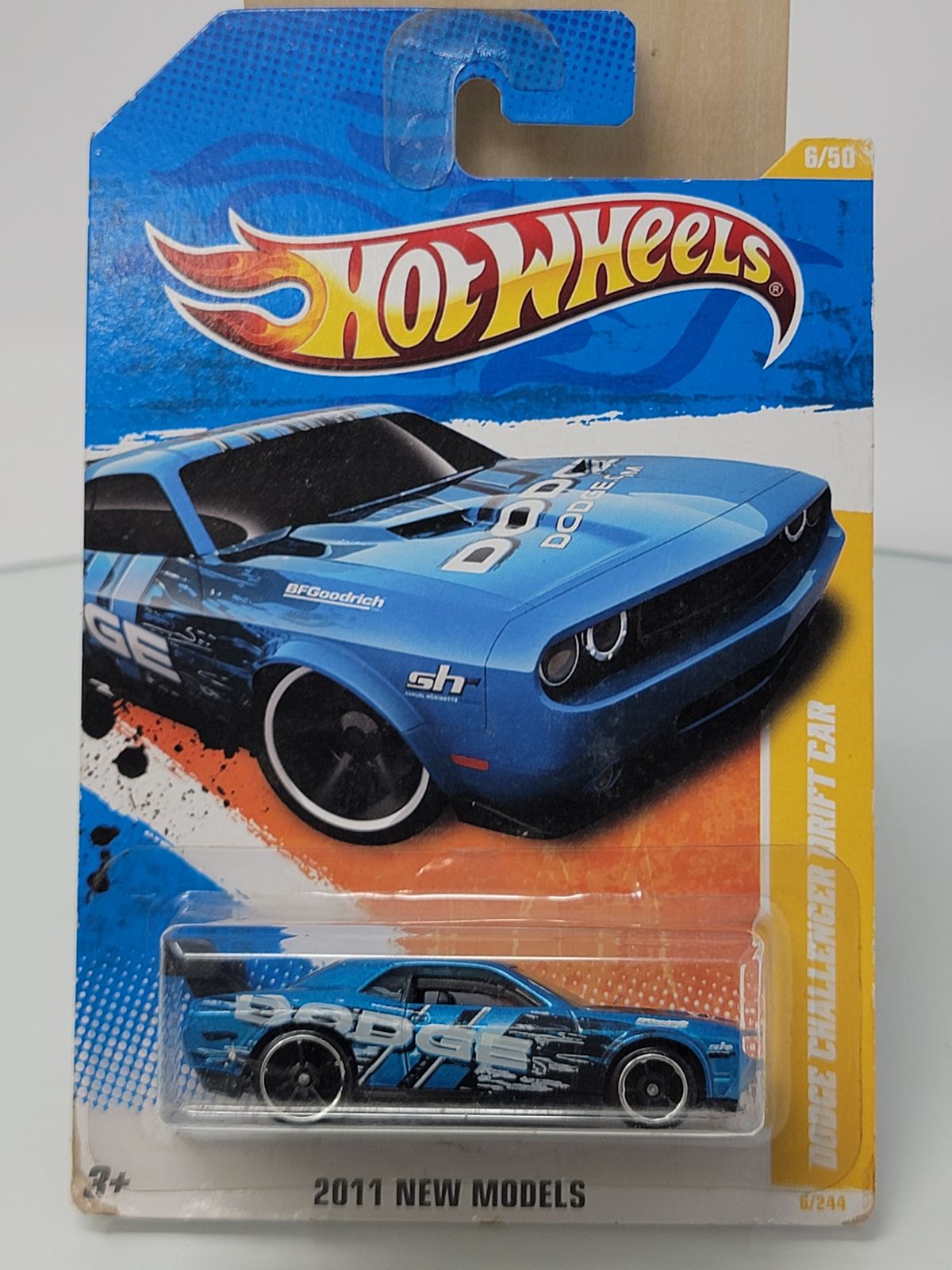 Hot Wheels Dodge Challenger Drift Car 2011 New Models 6/50