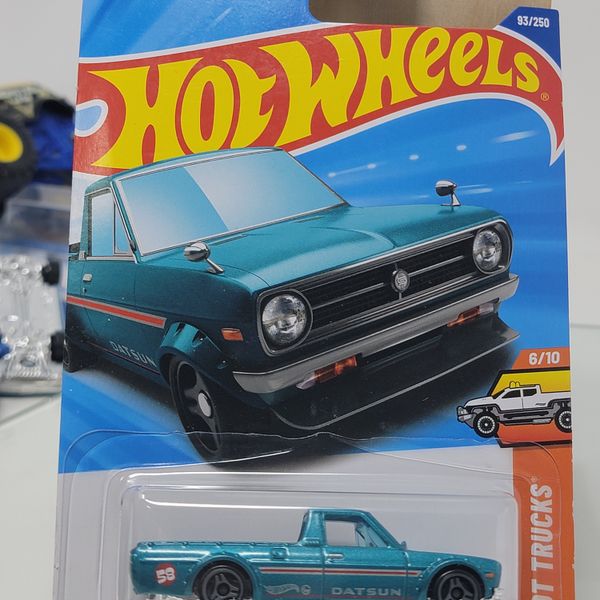 HOT WHEELS 2025 HW HOT TRUCKS - 1975 DATSUN SUNNY TRUCK ( B120 ) METALLIC TEAL
