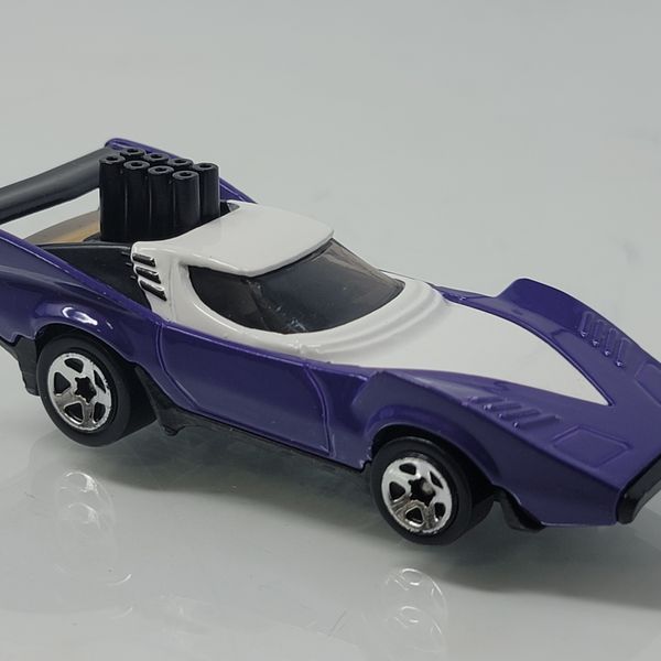 Hot Wheels Despicable Me 3 Bratt Diecast Character Car 