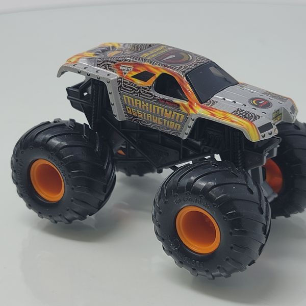 Hot Wheels Monster Jam Maximum Destruction (Max-D) – 2003 Retro Style Target Exclusive, Gray with Flame Graphics & Orange Rims