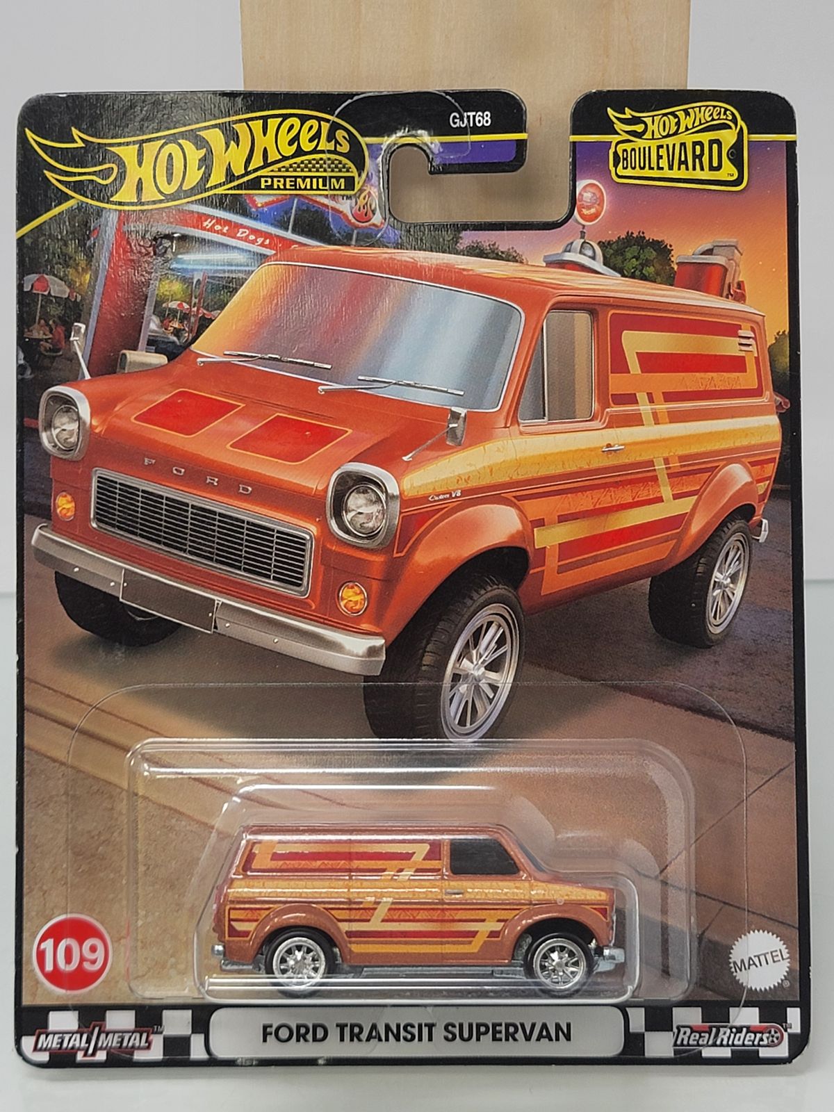 Hot Wheels Premium – Ford Transit Supervan | Boulevard Series #109