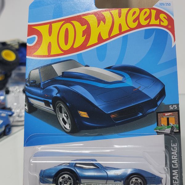 Hot Wheels Corvette Stingray 1/64 HW Dream Garage #5/5 Royal blue 5 spoke rims