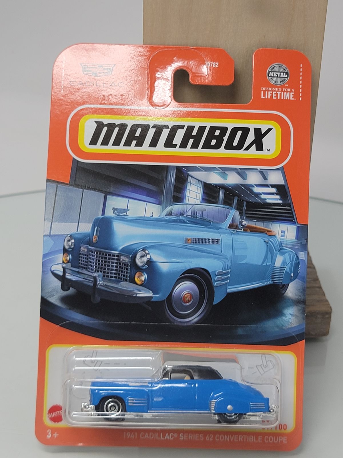 MATCHBOX 2024 HERITAGE CLASSIC - 1941 CADILLAC SERIES 62 CONVERTIBLE COUPE BLUE