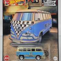 Hot Wheels Premium – Volkswagen Deluxe Station Wagon | Boulevard Series #44
