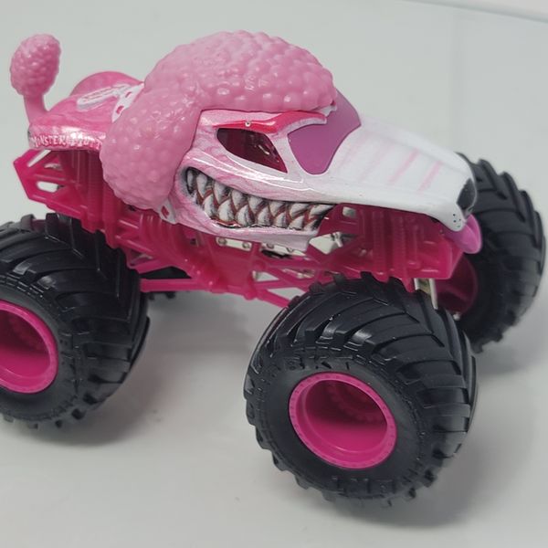 2020 Spin Master Monster Jam Ruff Crowd Monster Mutt Poodle Truck Series 10