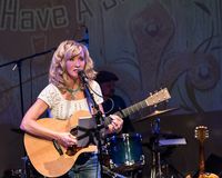 Juliana MacDowell & The Agreeables