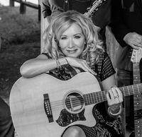 Juliana MacDowell Band Black Walnut Brew Concerts