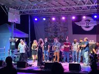 Juliana MacDowell & The Agreeables