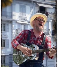 Floyd Beaumont solo set