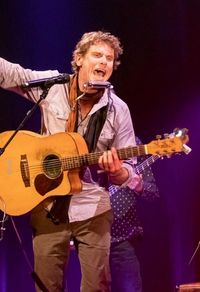 David Flower plays Oodies 