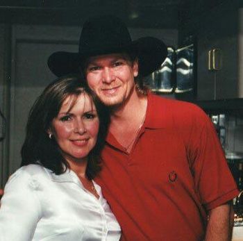 Sherry & Tracy Lawrence
