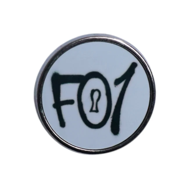Classic FO1 Pin Badge