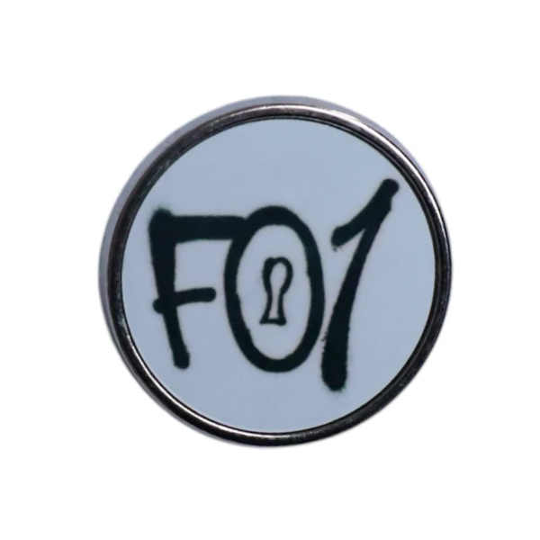 Classic FO1 Pin Badge
