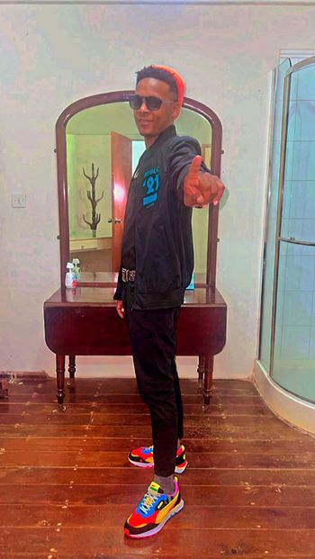 1 NUFFVIBEZ
