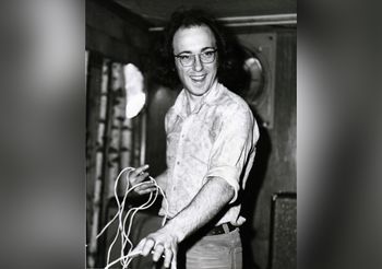 Maurice setting up at the Terrace Inn - 1975
