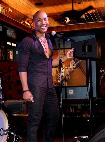 Dion Khan
