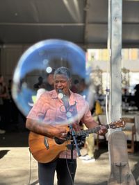 Kim Archer - SeaTac Airport - outside SubPop