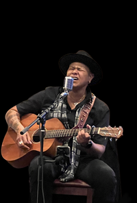Kim Archer LIVE at Perry's Cocktail Bar