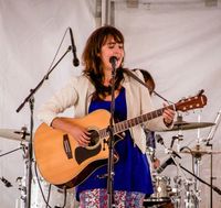 Onna Lou at Stella's au CCFM