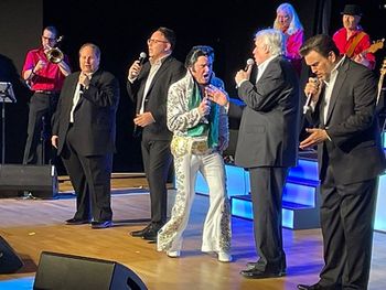 Elvis Das Musical in Europe with The Stamps
