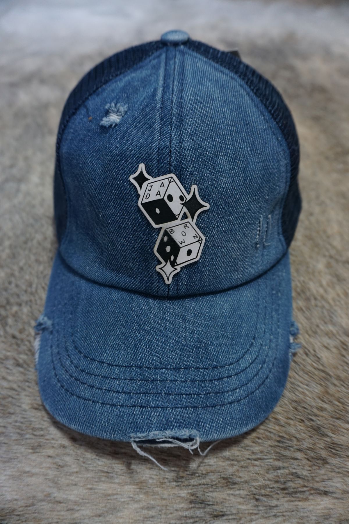 Dice Distressed pony cap 