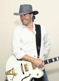 Chris Bannister in Concert