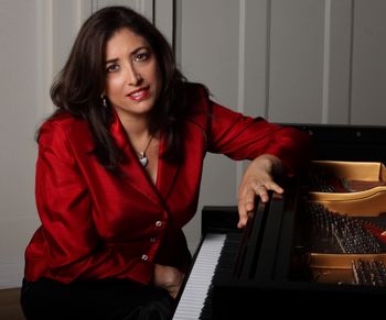 Susan and Steinway
