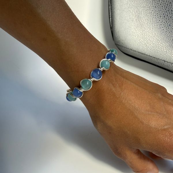 Blue/Teal glass bead & Copper spiral bracelet 