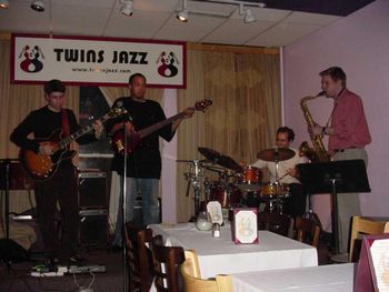 With jazz fusion quartet Callisto, Twins Jazz, Washington DC, May 2004  ©27GlazedDonuts
