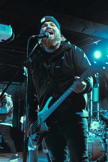 Aaron Stafford, Bass.
