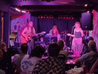 Moonstar Sisters @ Moondogs