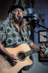 Open Mic with Kennon Knight