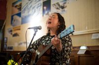 Sunny Porch (solo) plays Juneau Mudrooms