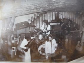 Archive photo...
'Moonknight'...
Location:Barrel Organ,B'ham...(Mick Adams foreground).
