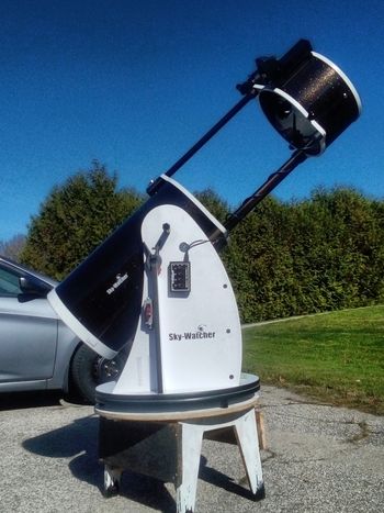 "Luke", Steve's second telescope, a Sky-Watcher Flextube 12.
