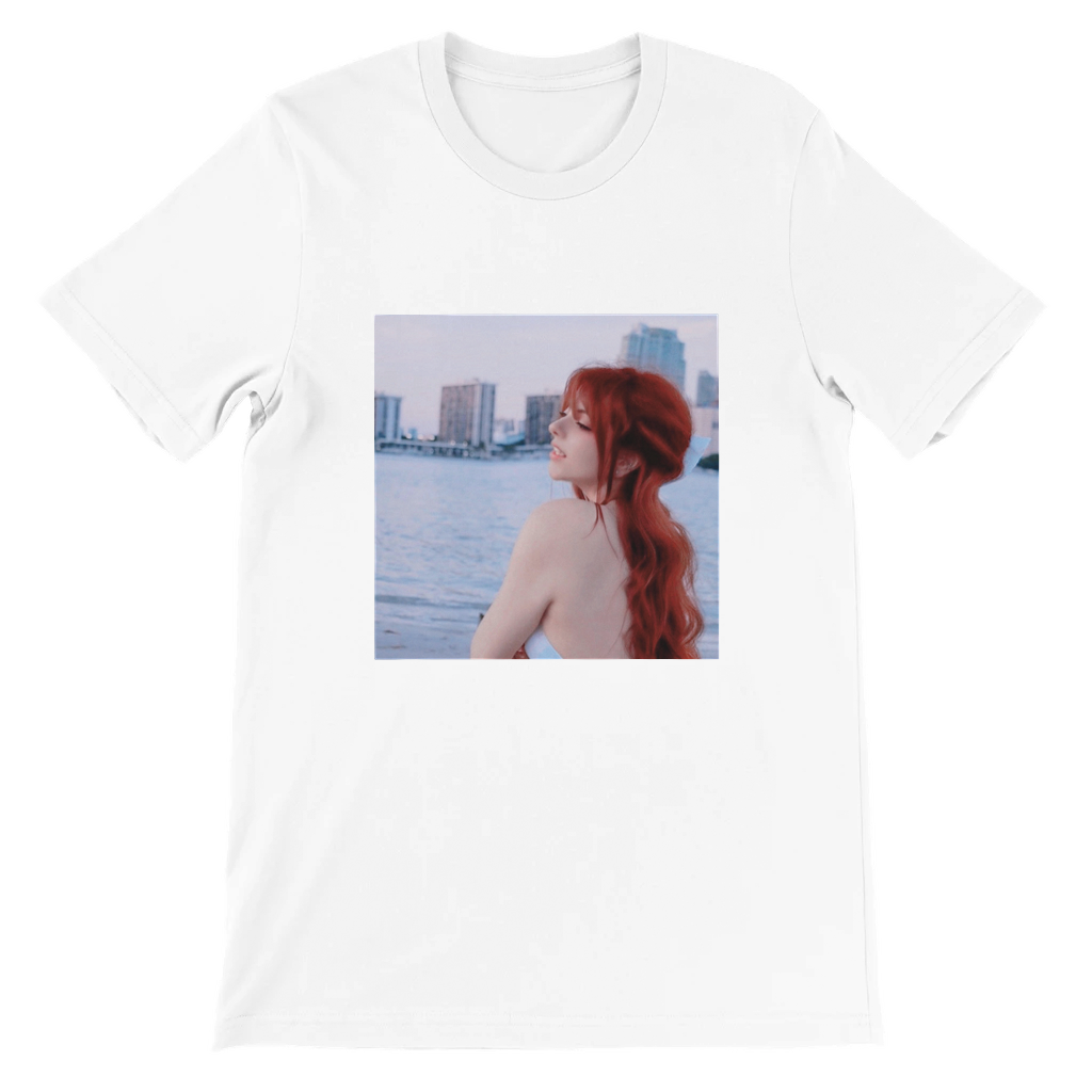 Juno - Unisex T-Shirt