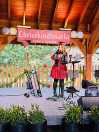 Live Holiday Music 