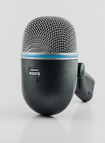 Shure Beta 52
