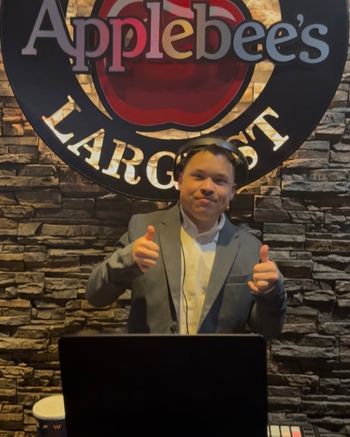 APPLEBEES
