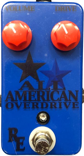 All American Overdrive

The All-American Overdrive captures the tone of the revered Fender Champ amplifier. Controls include Volume and Gain. This pedal is perfect for players seeking a warm, articulate overdrive with a classic American sound. It's a versatile addition to any guitarist's effects chain, delivering that unmistakable Fender tone.
