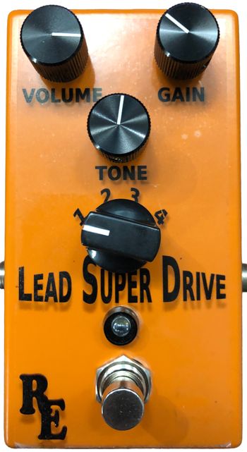 Lead Super Drive

Inspired by the Dual Super Lead™ (DSL) series amplifiers, the Lead Super Drive (LSD) produces sustaining, tube-like tone as well as excellent note articulation.  Turn the Gain up to eleven for that unmistakable brown-sound distortion, or turn it down for excellent crunch that cleans up with the guitar's volume control, just as you would expect an amp to do.
