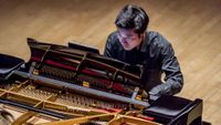 Monday Lunchtime: Piano Duet