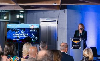 Maria Andrzejewska (Dyrektor Generalna UNEP/GRID-Warszawa) podsumowała założenia Agendy 2030 i Celów Zrównoważonego Rozwoju.
