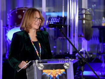 Maria Andrzejewska - Dyrektor Generalna UNEP/GRID-Warszawa wita zgromadzonych gości.
